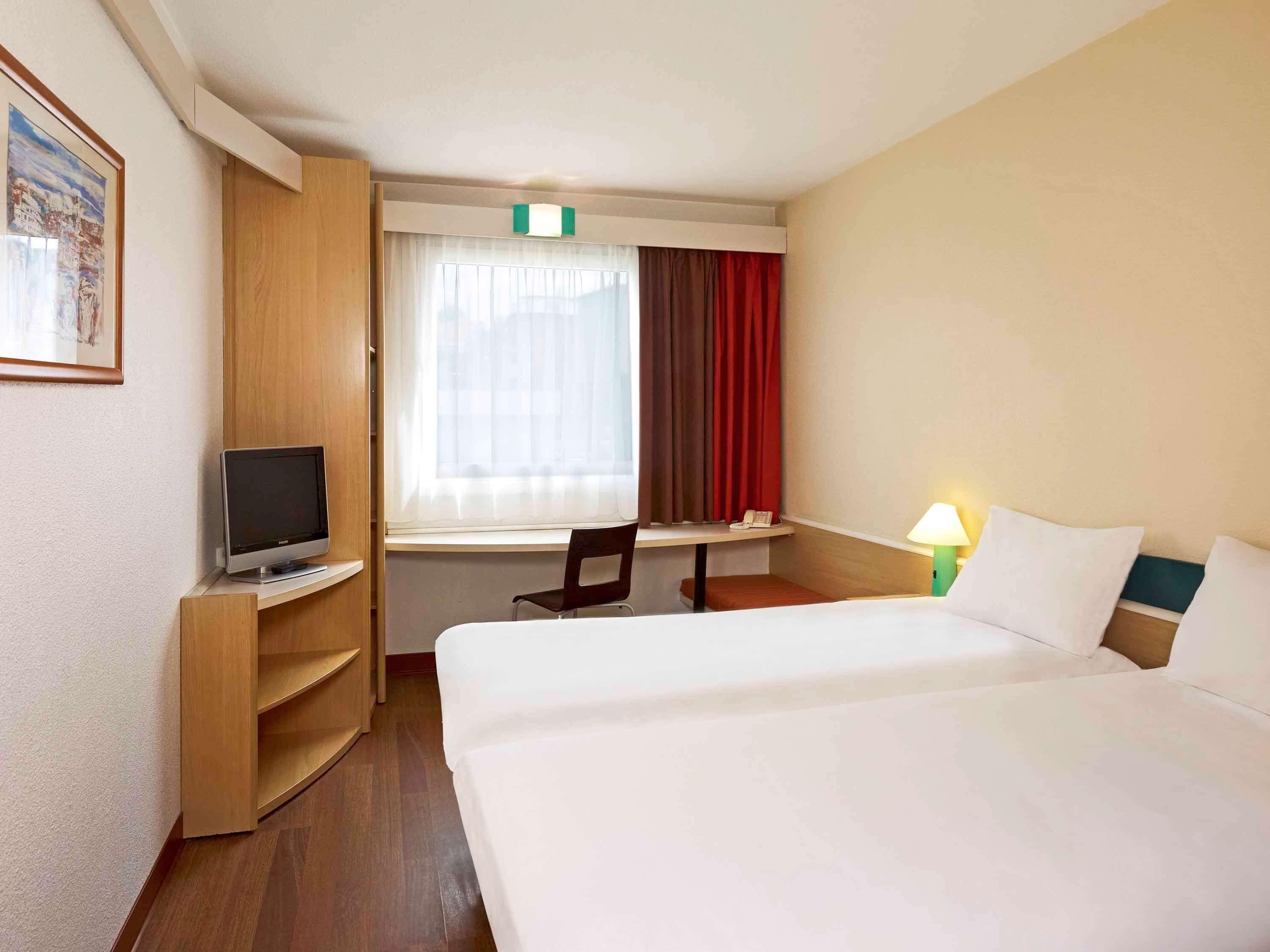 Ibis Katowice - Zabrze Hotel Buitenkant foto