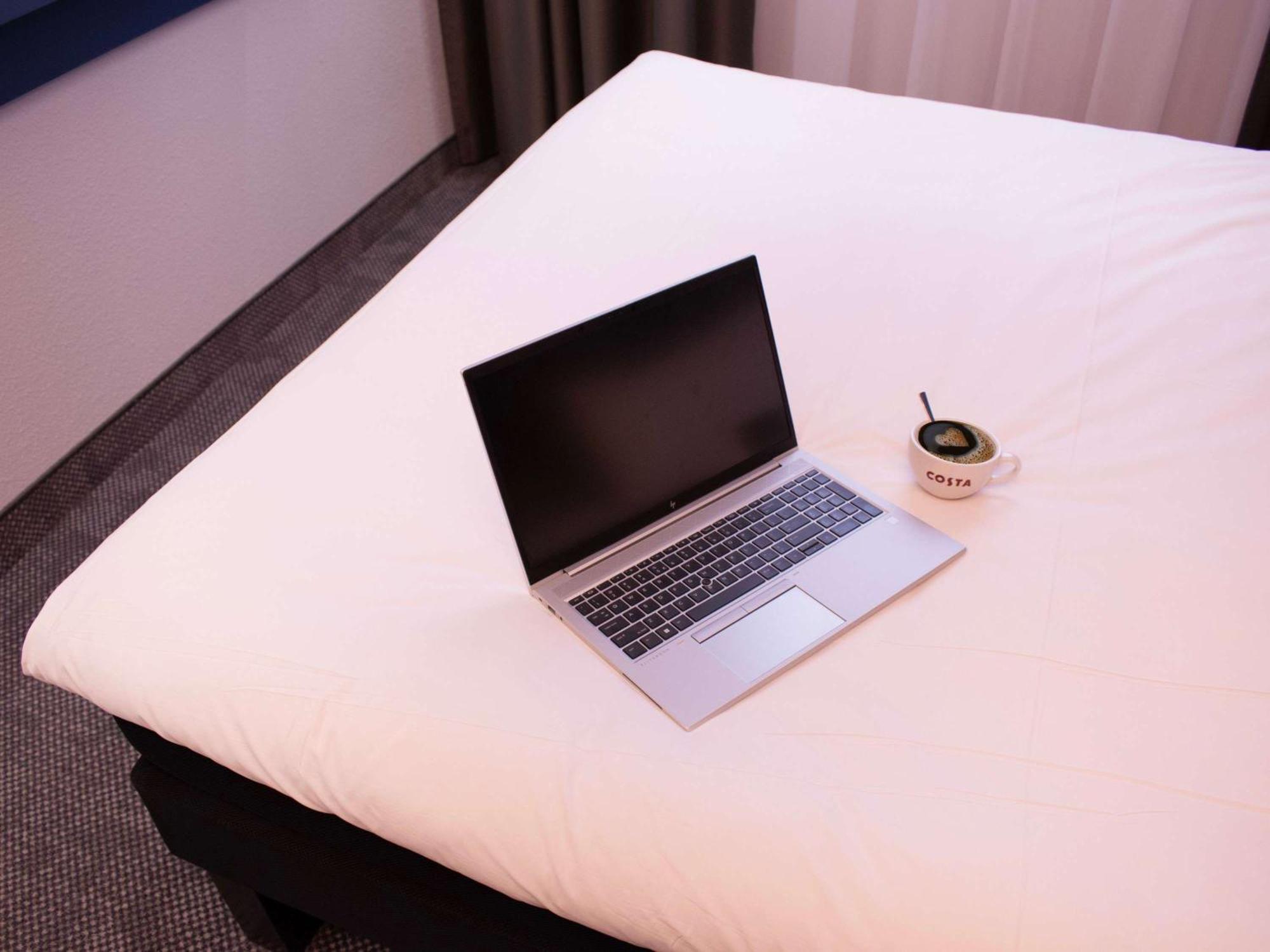 Ibis Katowice - Zabrze Hotel Buitenkant foto